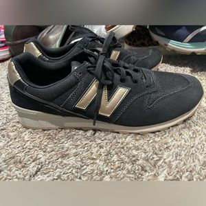Women’s New Balance sneakers. Perfect condition. Size 10